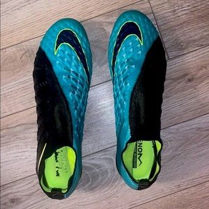 Nike hyper venom superfly soccer cleats